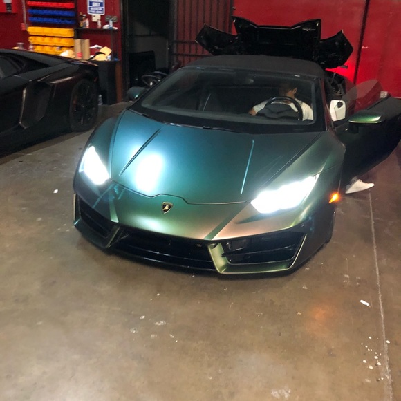 Meet your Posher, Khue - Picture 2 of 4